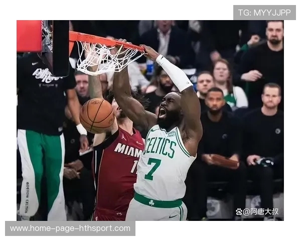 凯尔特人三巨头合砍 85 分，联盟第一稳如泰山